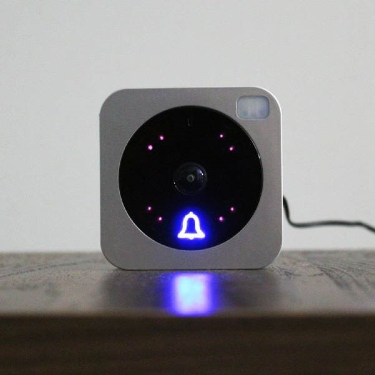 Dialog Smart Home brings you a Smart Security Doorbell to ensure the security of your home